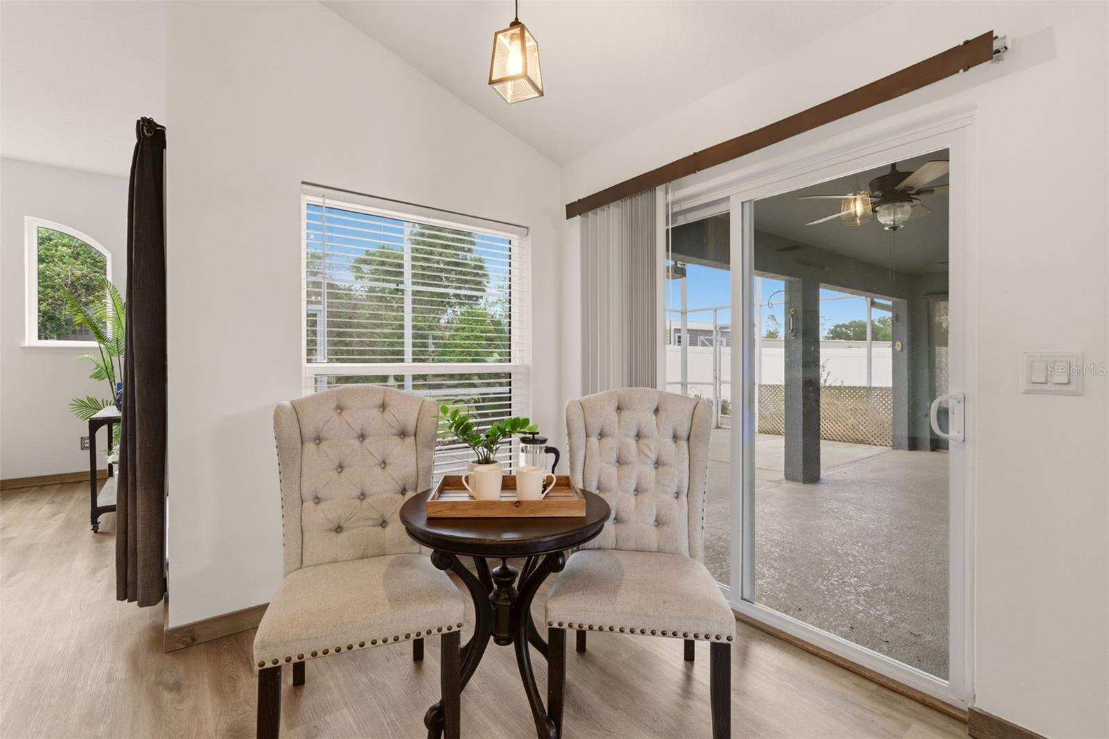 PINE TRACE UNIT 01 - Residential