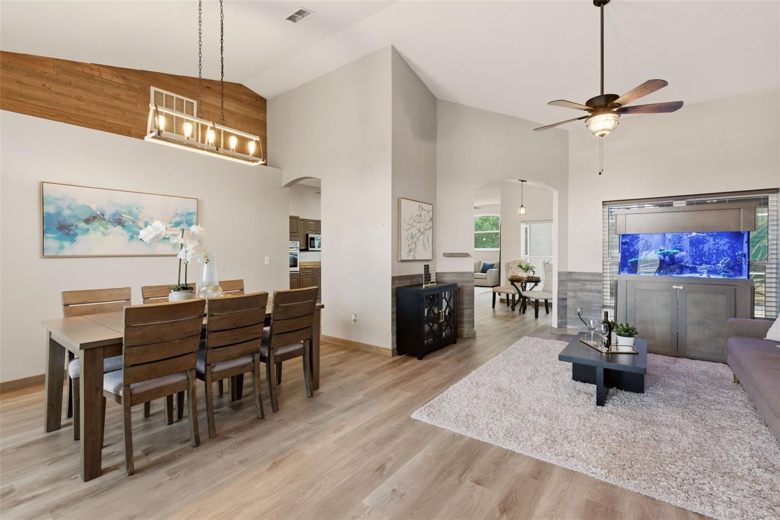 PINE TRACE UNIT 01 - Residential