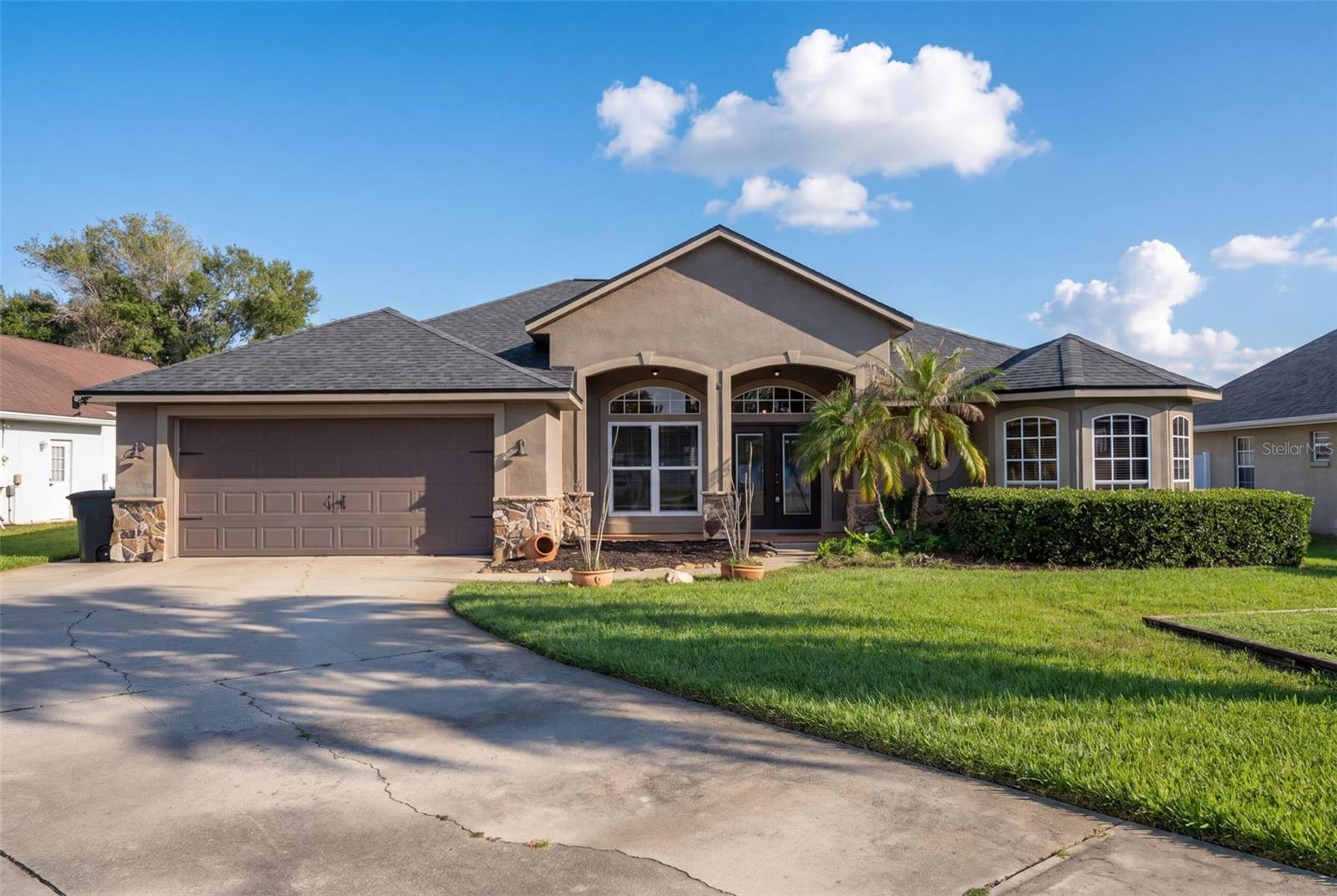 PINE TRACE UNIT 01 - Residential