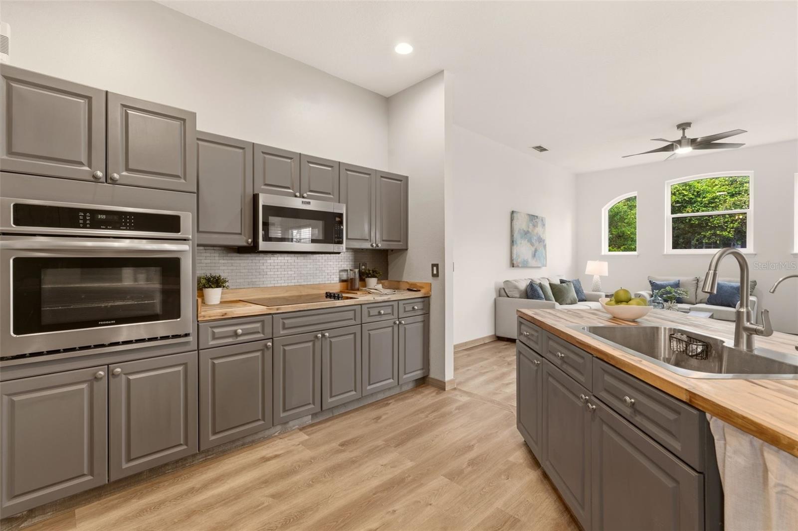 PINE TRACE UNIT 01 - Residential