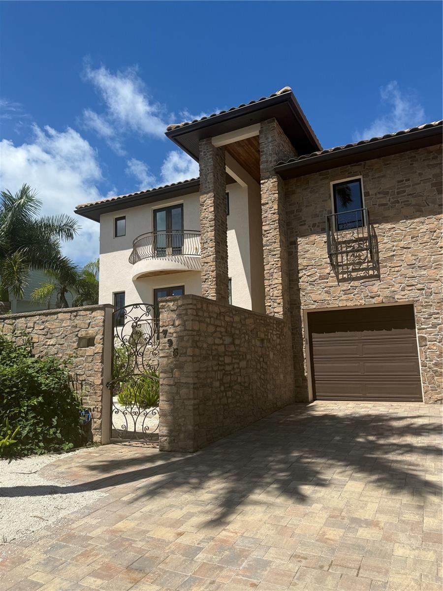 795 MARBURY LANE