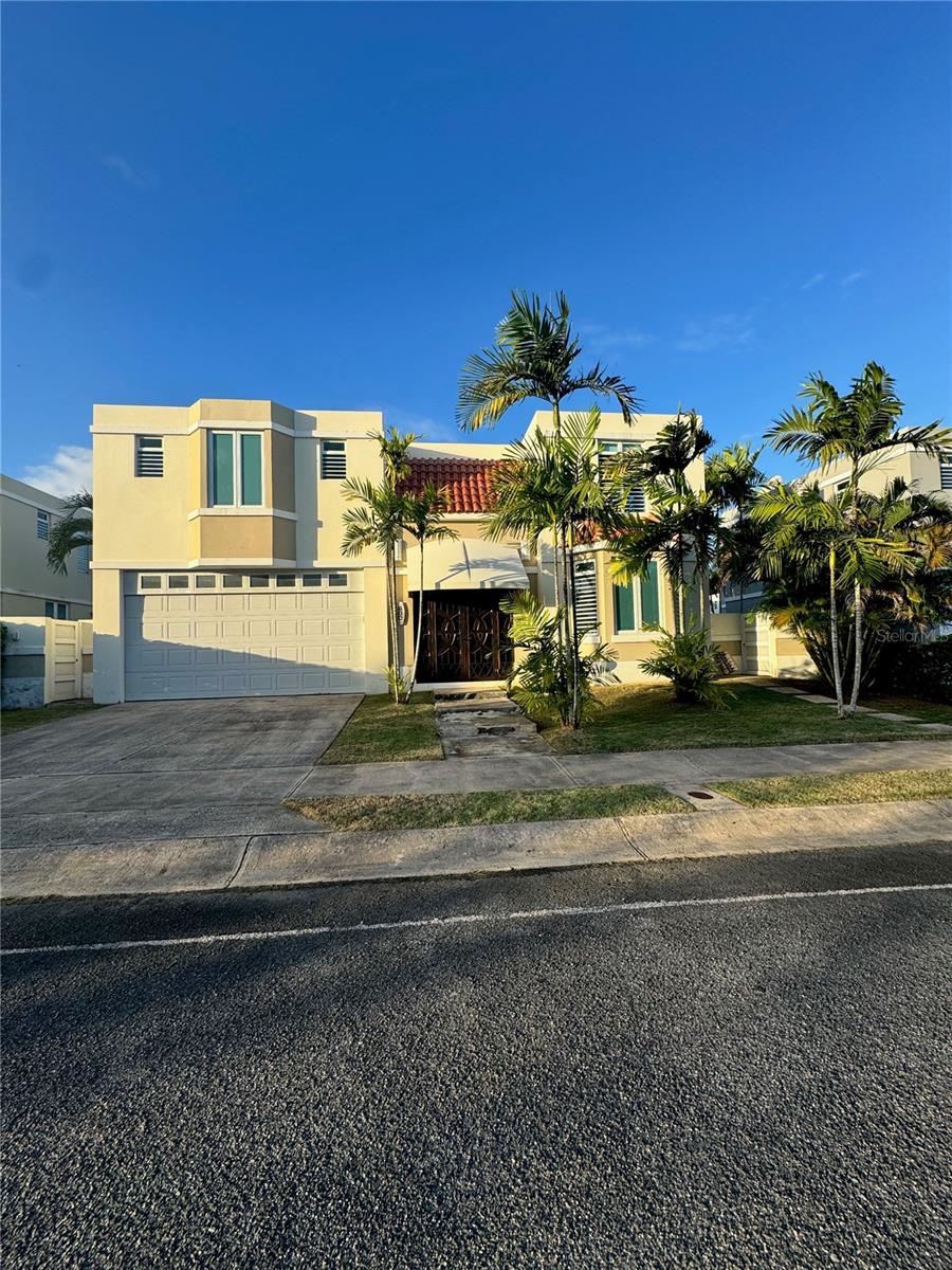 PASEO LOS CORALES II - Residential