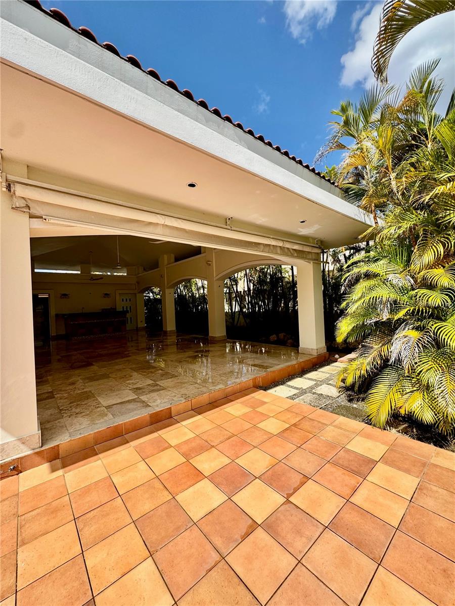 PASEO LOS CORALES II - Residential