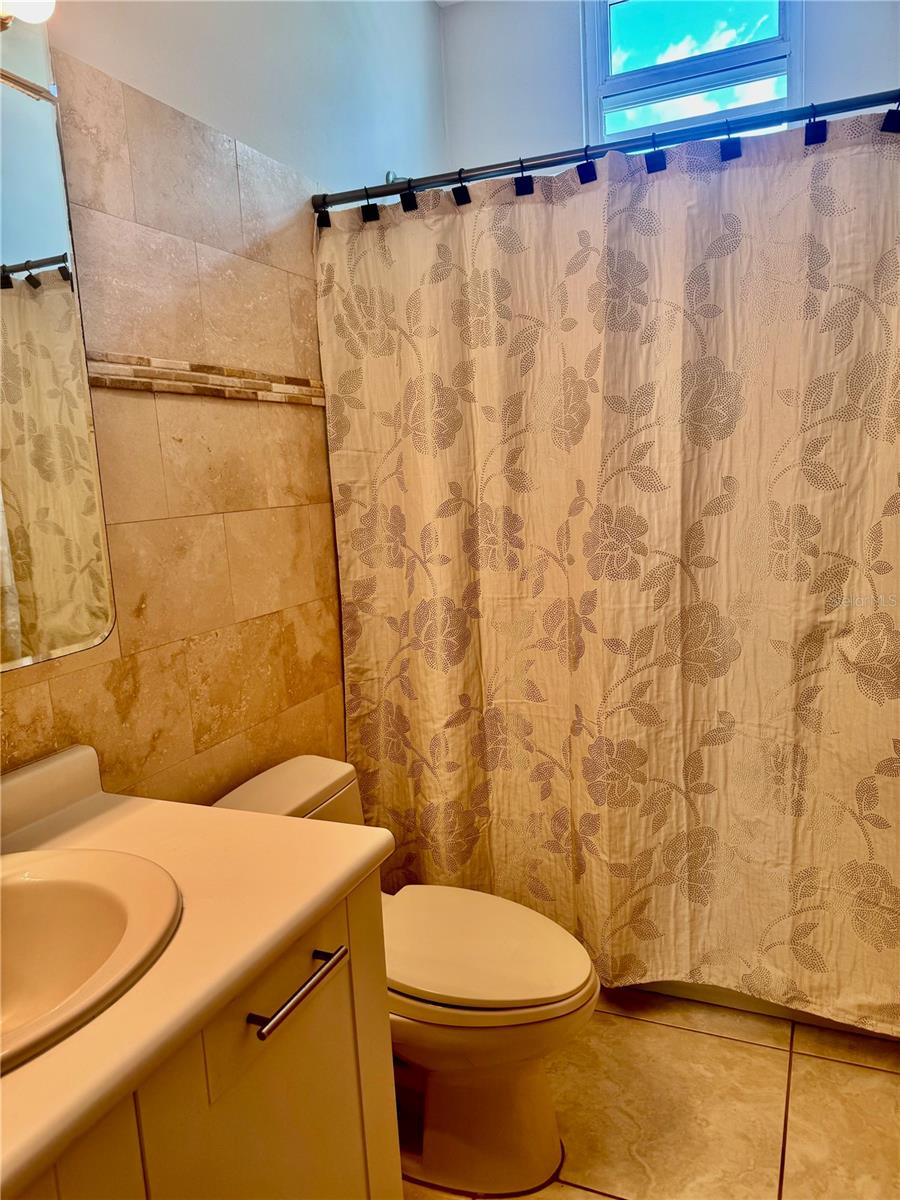PASEO LOS CORALES II - Residential
