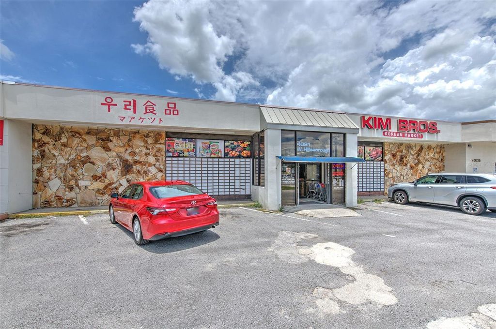 Photo of 4021 W Hillsborough Avenue, Tampa, FL 33614 (MLS # TB8325971)