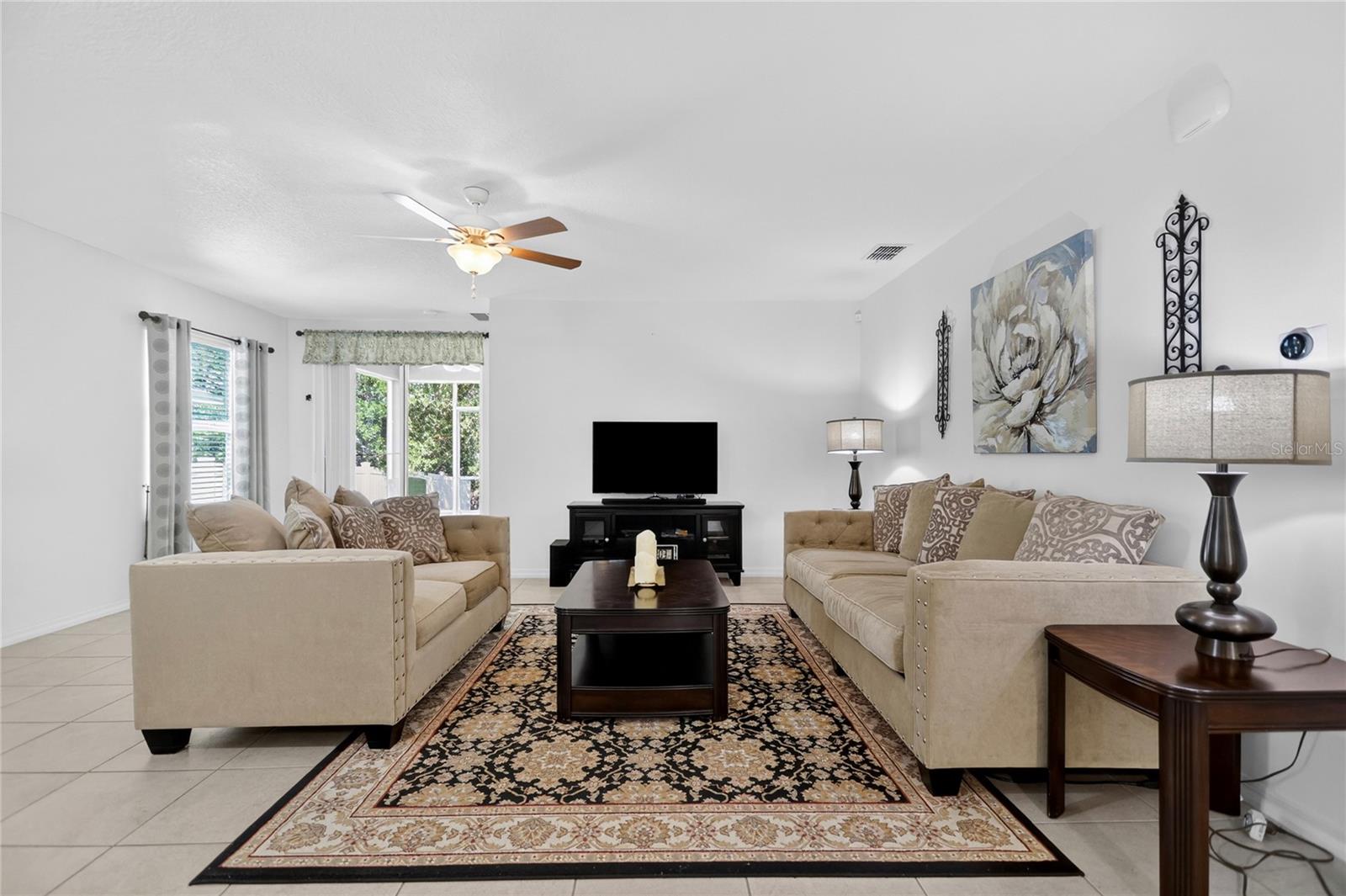GROVELAND EAGLE POINTE PH 01 - Residential