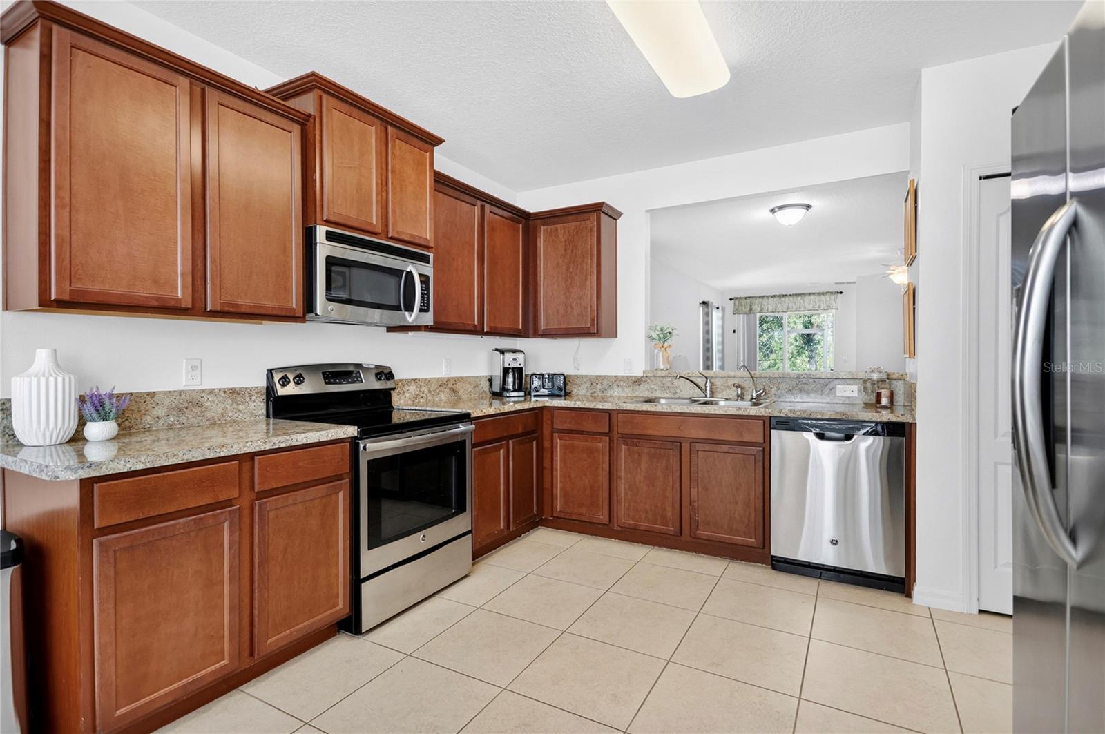 GROVELAND EAGLE POINTE PH 01 - Residential