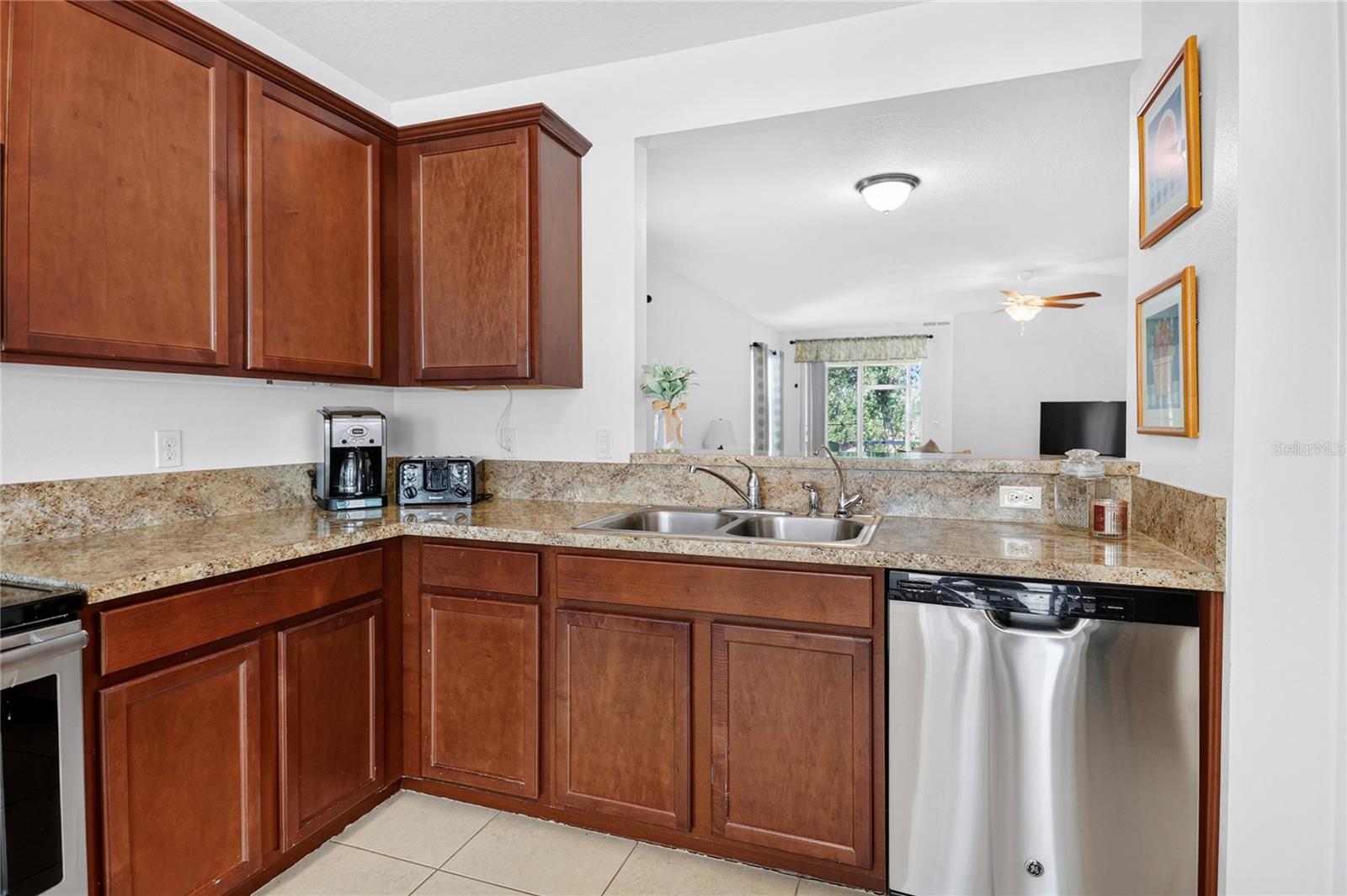 GROVELAND EAGLE POINTE PH 01 - Residential