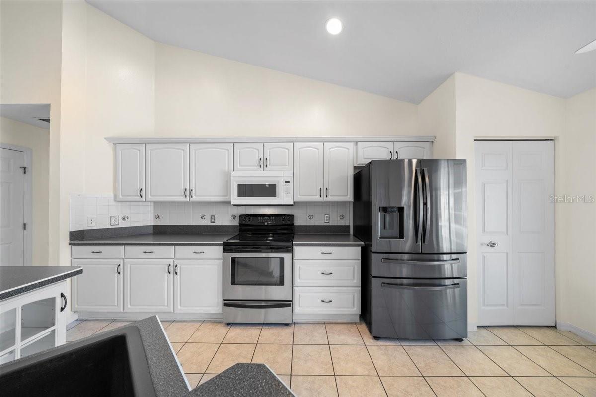 MAJESTIC OAKS FOURTH ADD - Residential