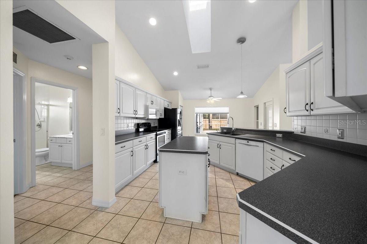 MAJESTIC OAKS FOURTH ADD - Residential