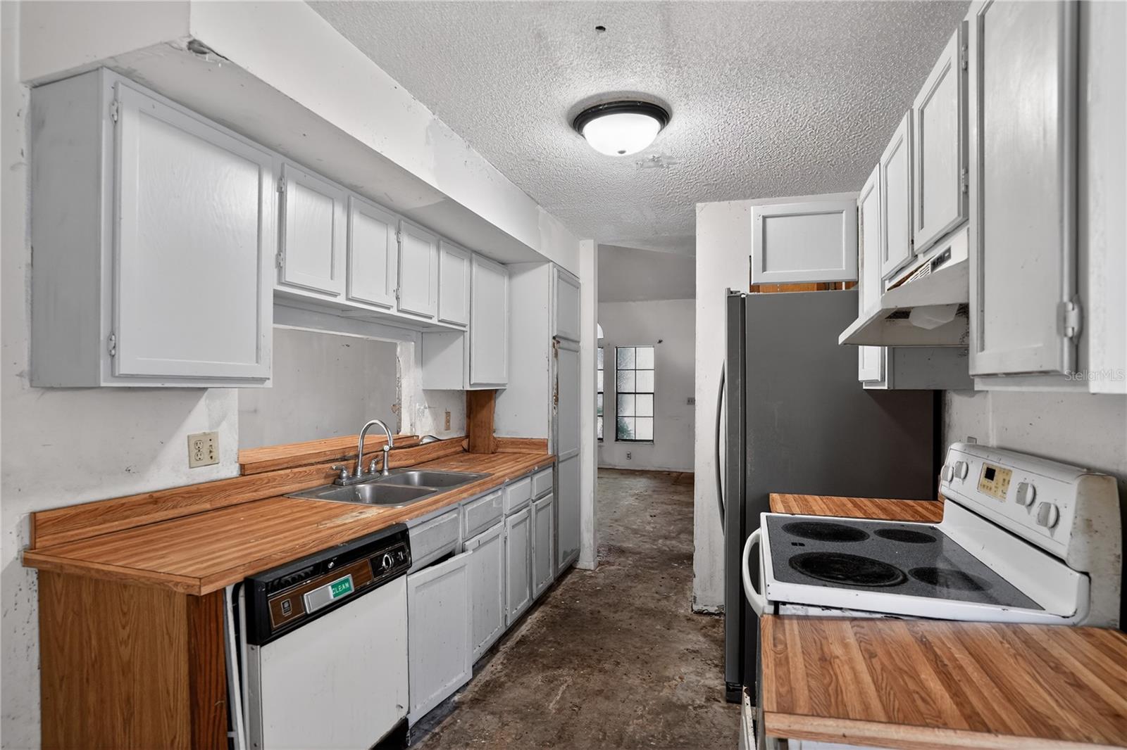 GREENWOOD LAKES UNIT D-3A 1ST ADD - Residential