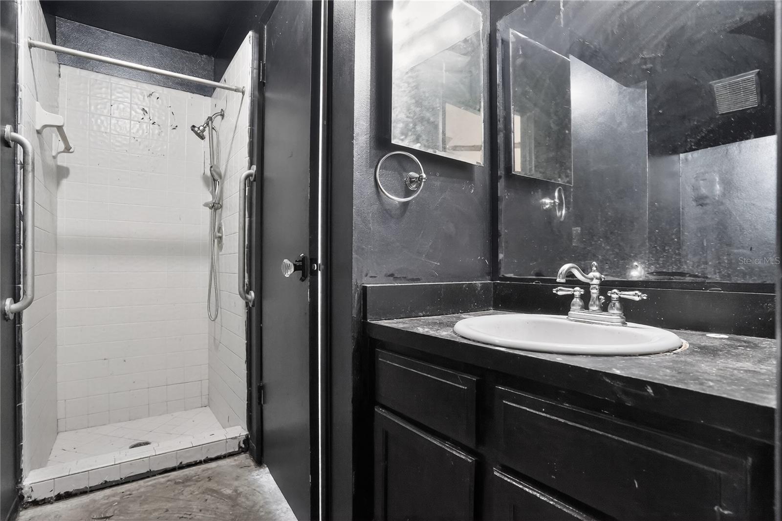 GREENWOOD LAKES UNIT D-3A 1ST ADD - Residential