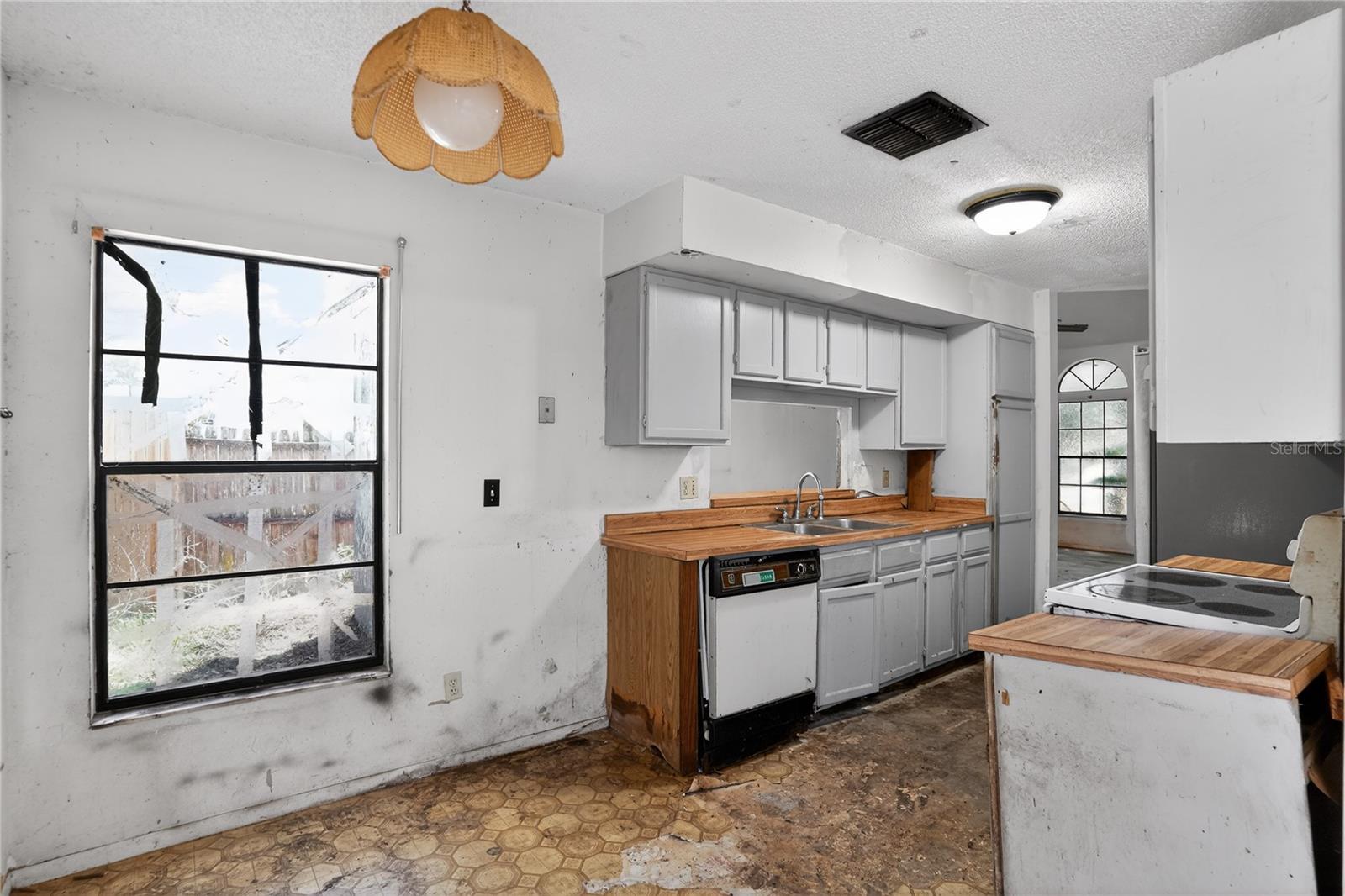 GREENWOOD LAKES UNIT D-3A 1ST ADD - Residential