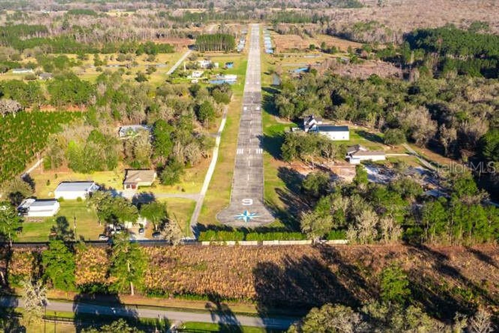 Photo of 7 SW 39th Drive, Lake Butler, FL 32054 (MLS # GC536465)