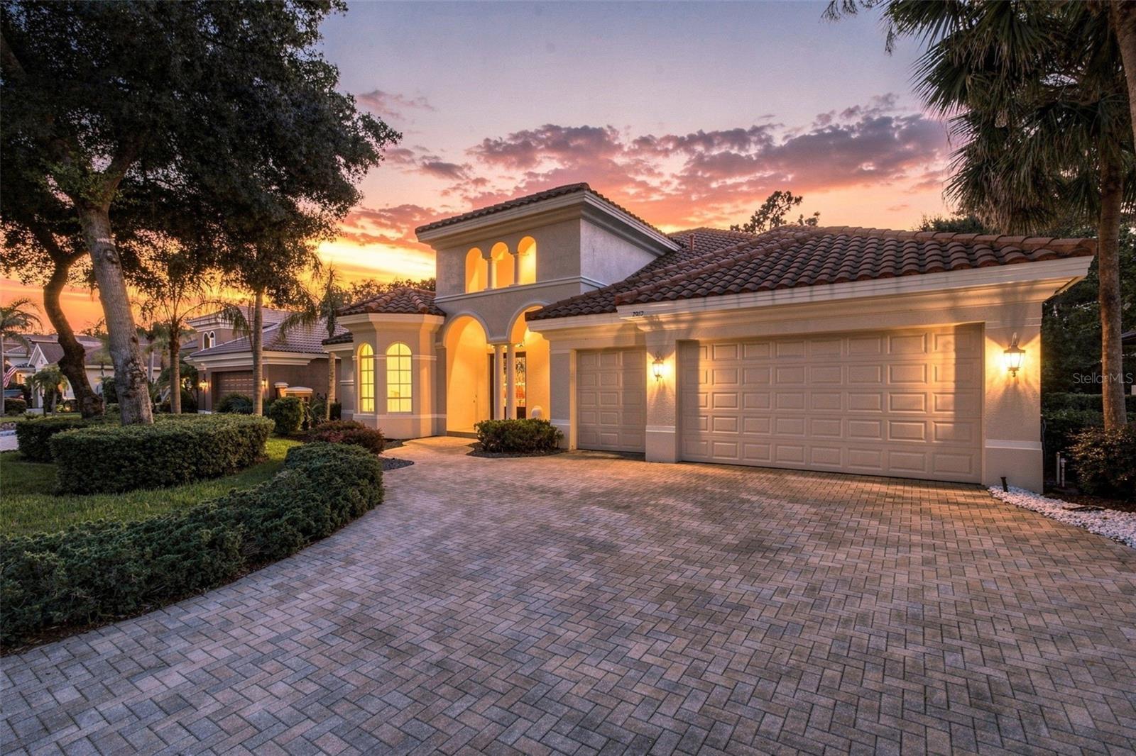 2967 GREY OAKS BOULEVARD