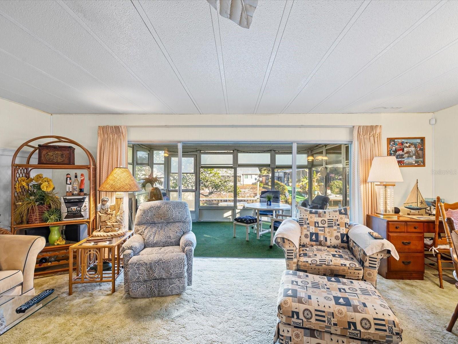 WEEKI WACHEE RIVER ESTATE - Residential