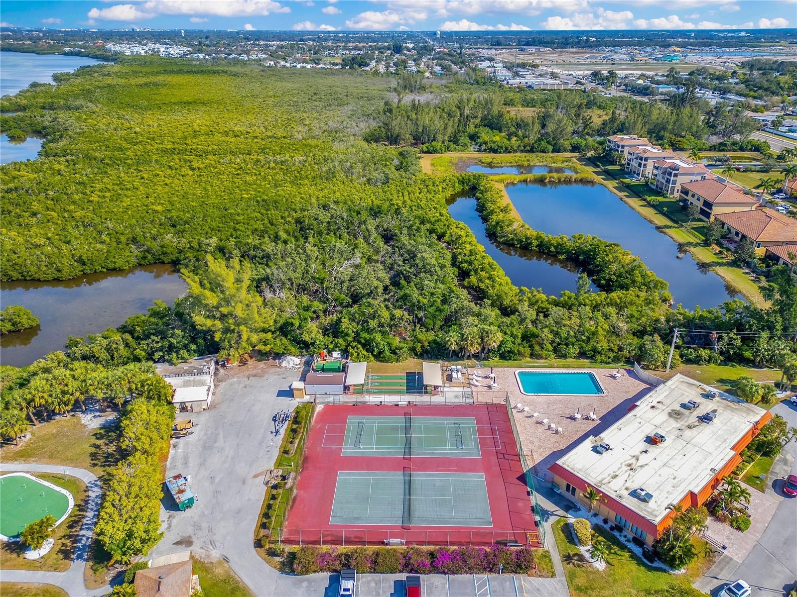 PALMA SOLA HARBOUR CONDO 4 - Residential