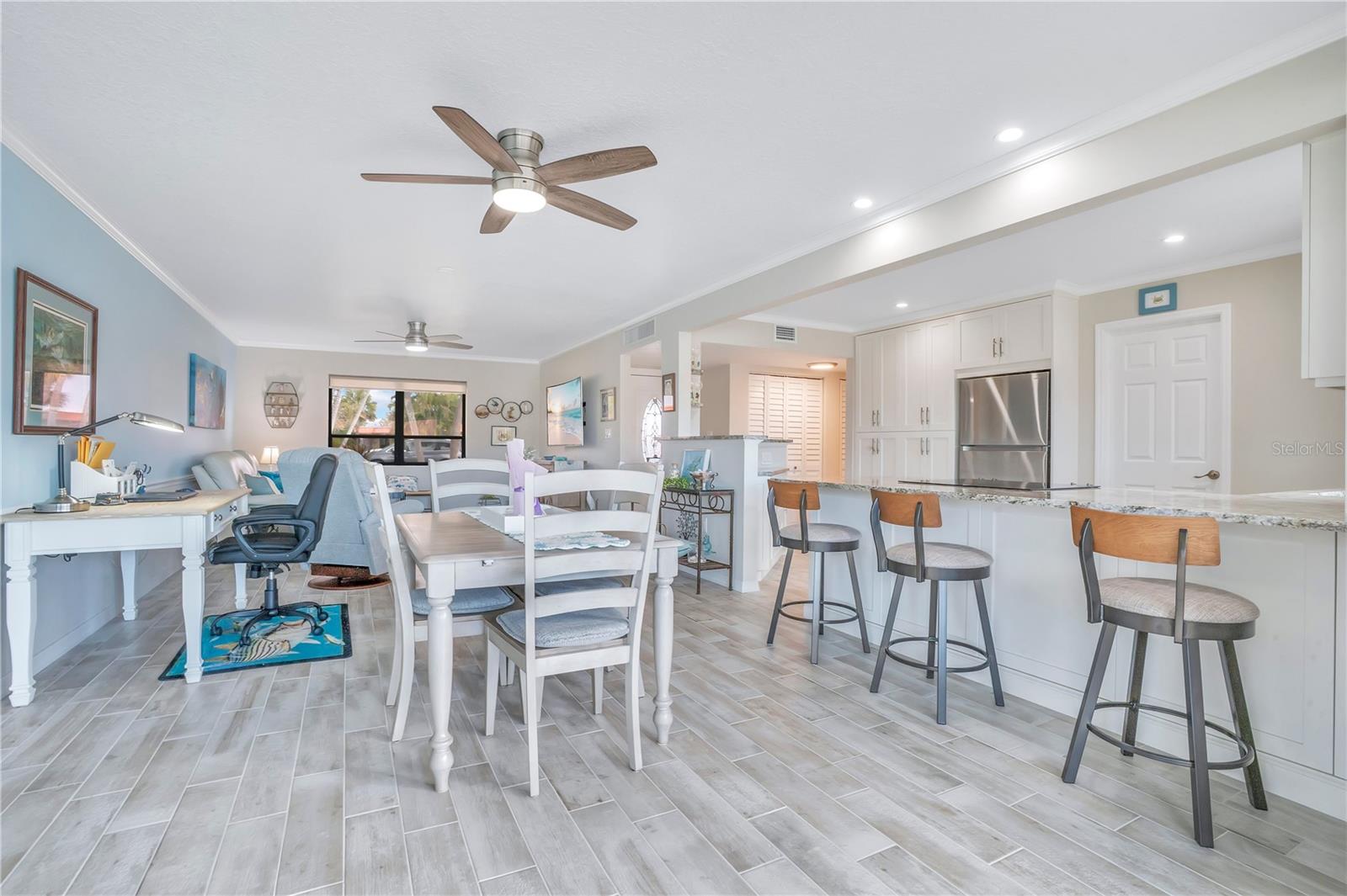 PALMA SOLA HARBOUR CONDO 4 - Residential