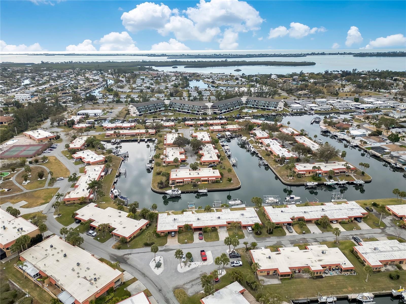 PALMA SOLA HARBOUR CONDO 4 - Residential