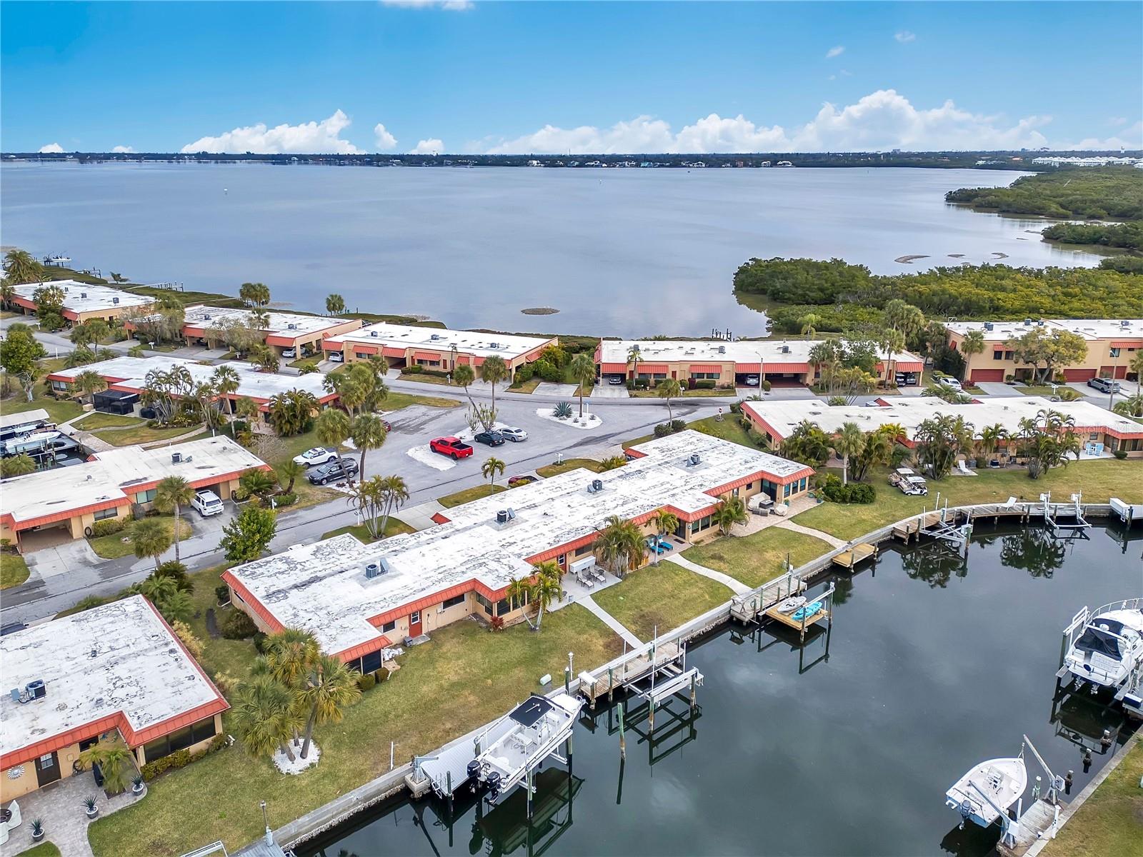 PALMA SOLA HARBOUR CONDO 4 - Residential