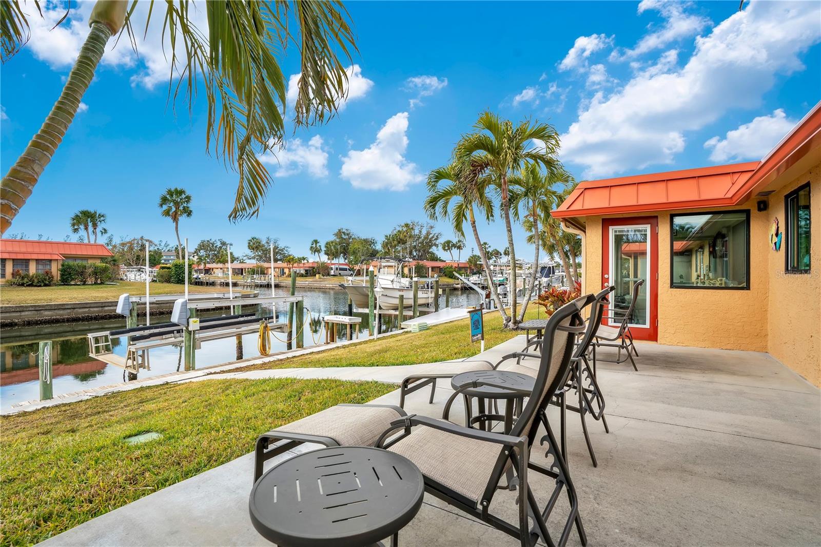 PALMA SOLA HARBOUR CONDO 4 - Residential