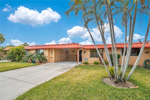 Photo of 9519 Azure Cove, Bradenton, FL 34210 (MLS # A4682344)