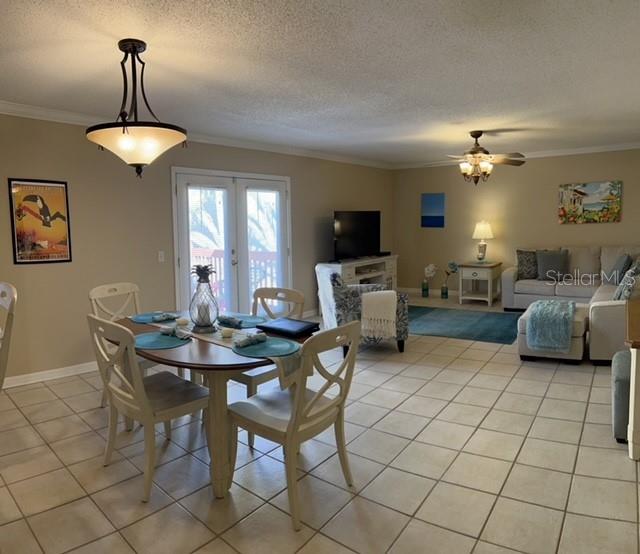 VISTAS ON BENEVA - Residential Lease