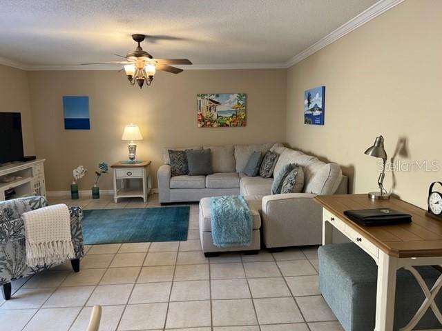 VISTAS ON BENEVA - Residential Lease