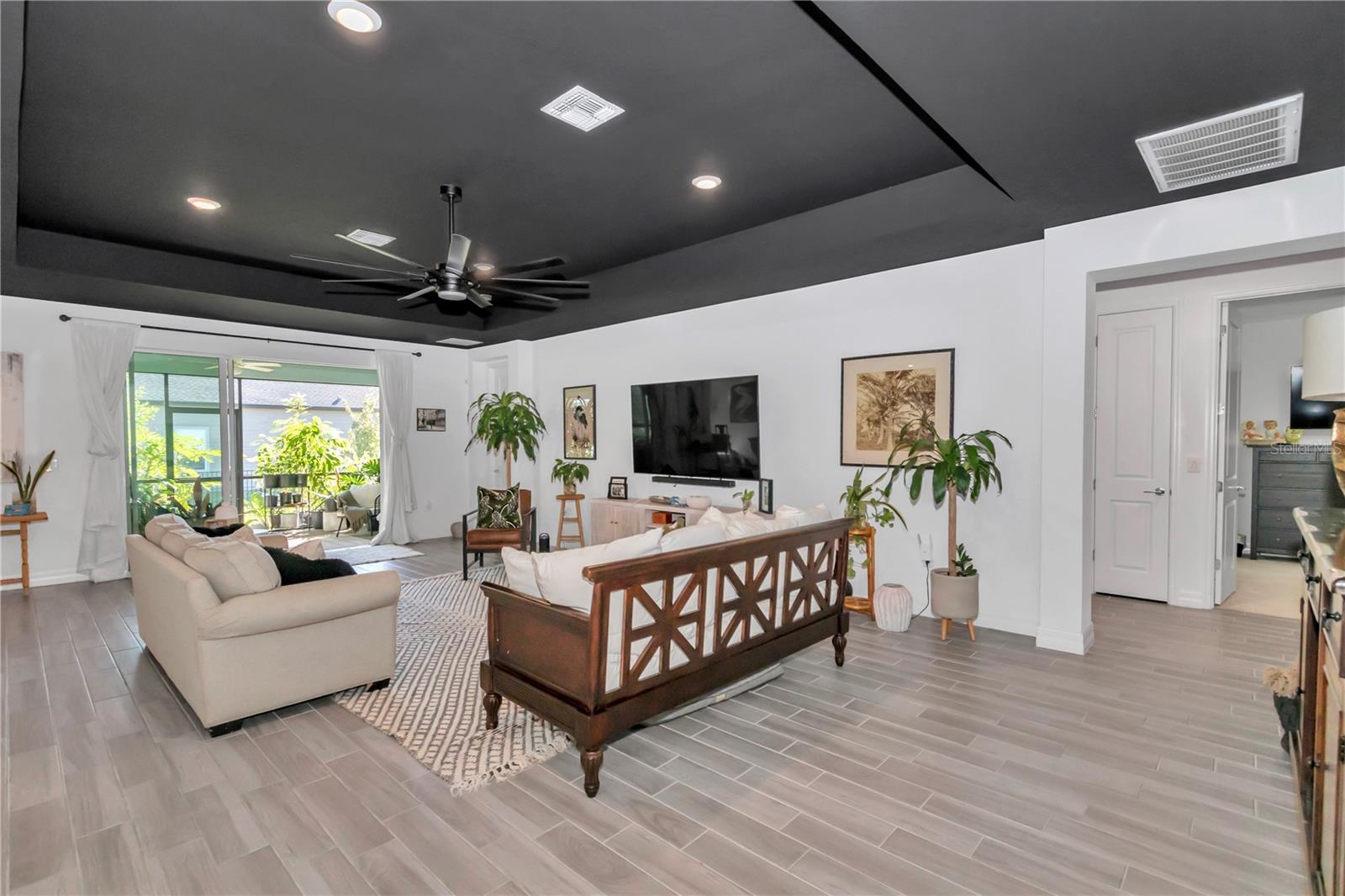 BELLECHASE OAK HAMMOCK - Residential