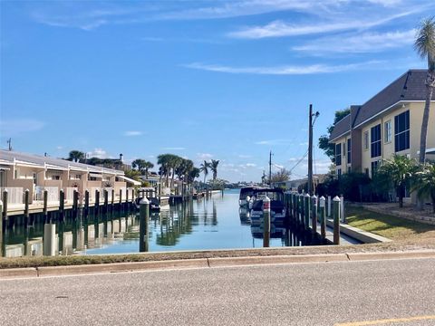 A home in VENICE