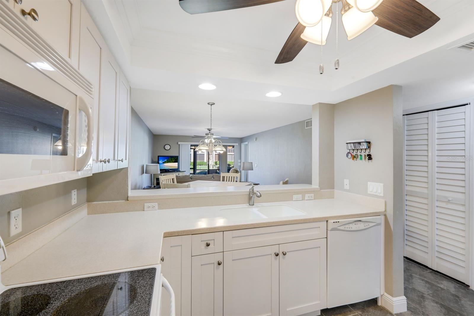 LE GRAND MARQUIS CONDO - Residential