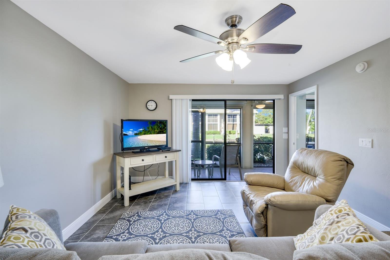 LE GRAND MARQUIS CONDO - Residential