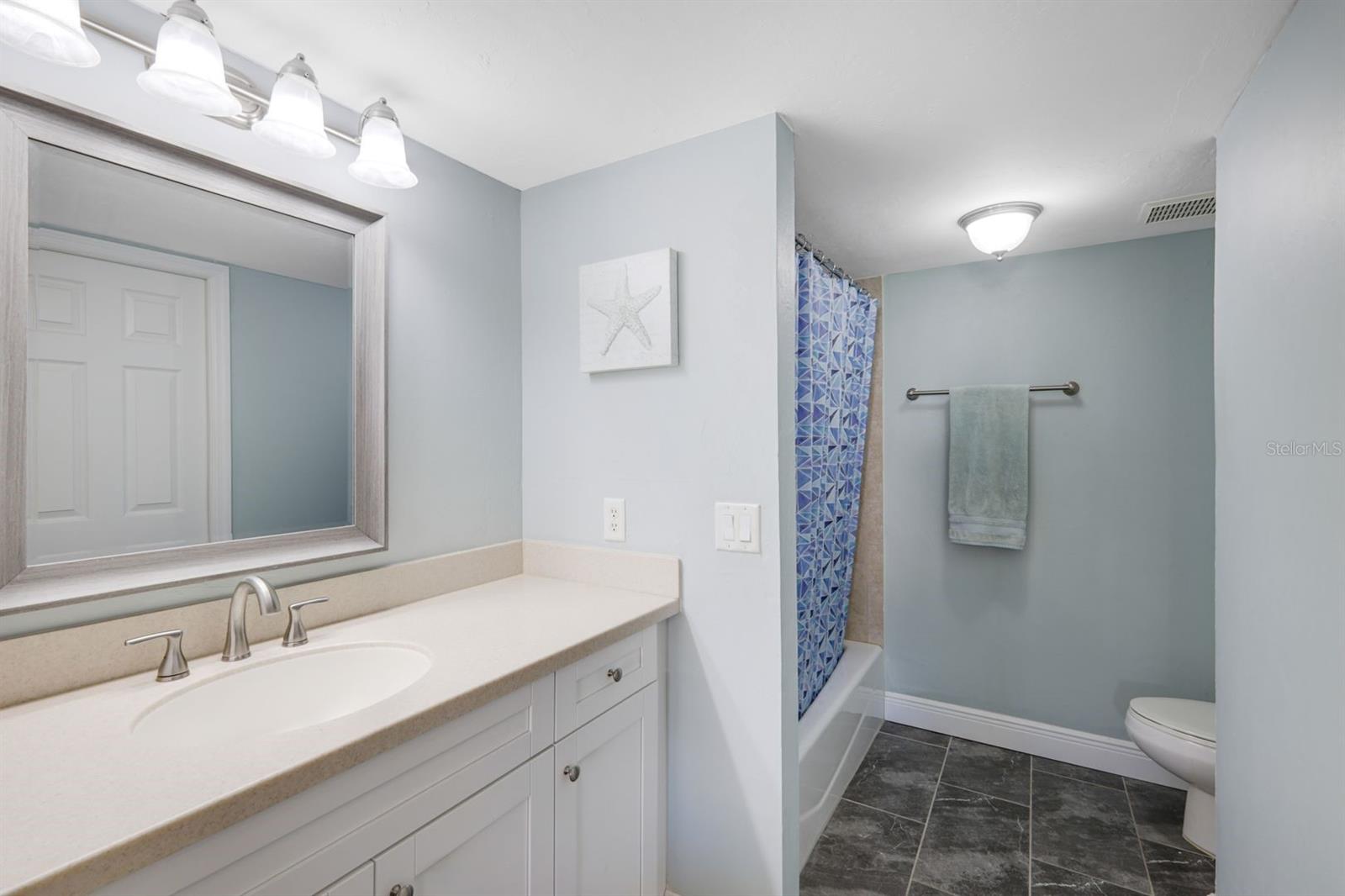 LE GRAND MARQUIS CONDO - Residential