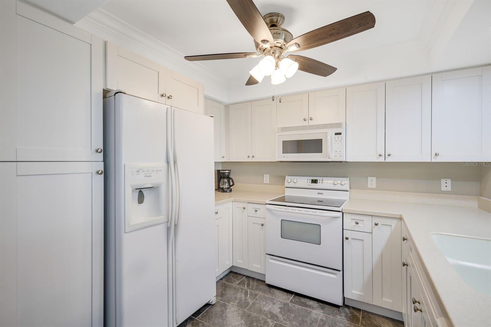 LE GRAND MARQUIS CONDO - Residential