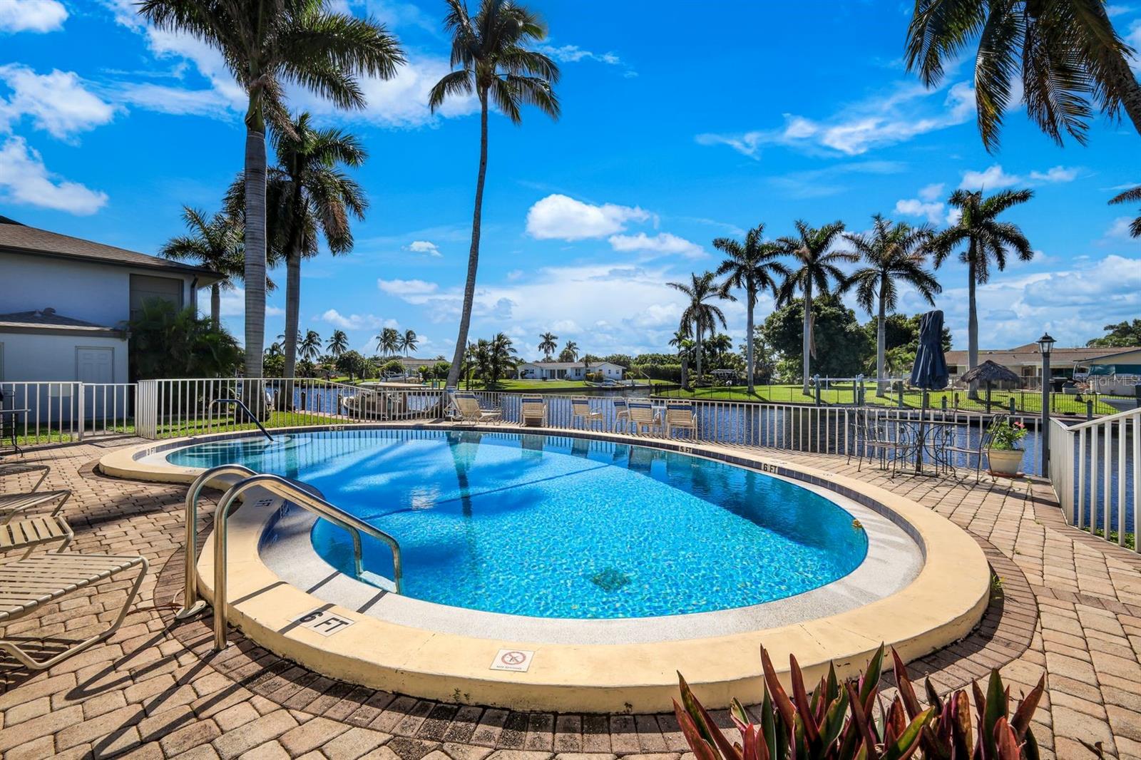 LE GRAND MARQUIS CONDO - Residential