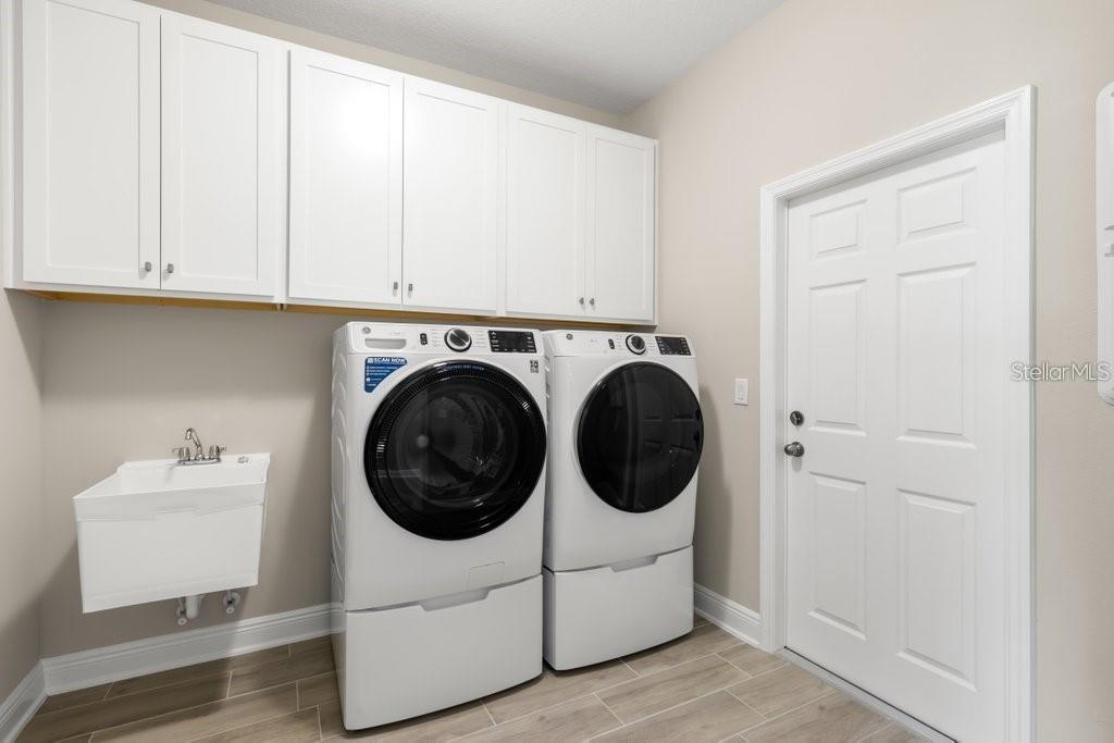 MORRIS BRIDGE MANORS - Residential Lease