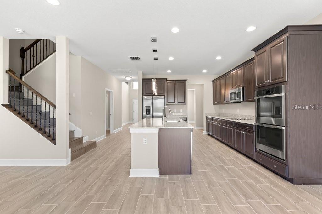 MORRIS BRIDGE MANORS - Residential Lease