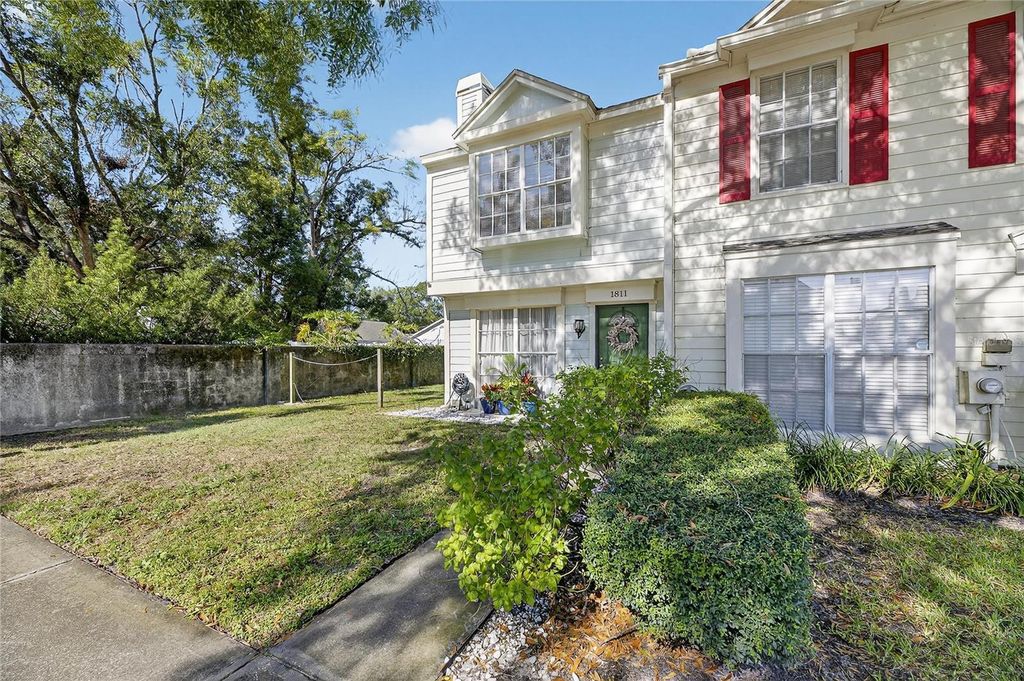 Photo of 1811 Mill Run Circle, Tampa, FL 33613 (MLS # TB8456505)