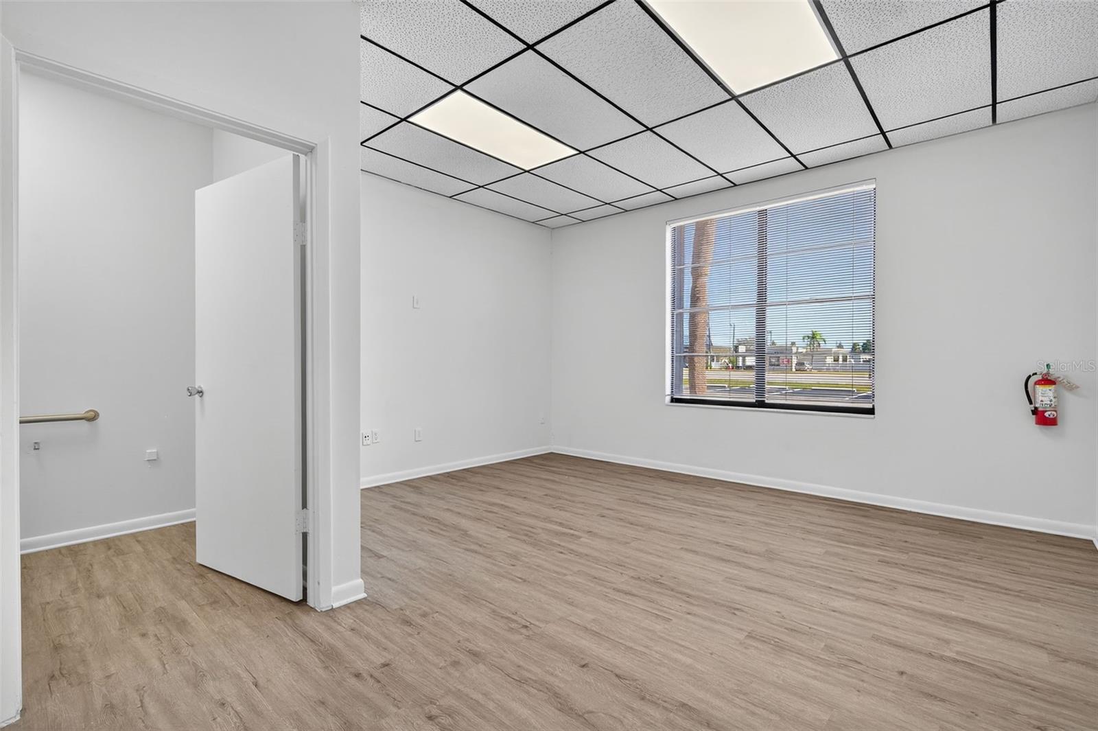 PARK CENTRE CONDO - Commercial Lease