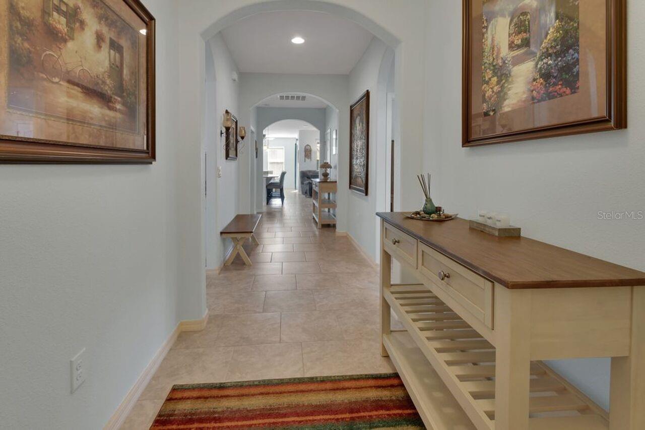 217 W CHERRY PLACE