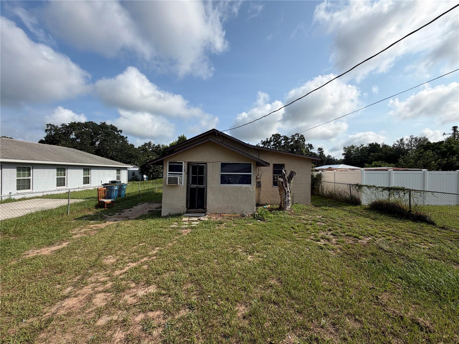 114 W MURPHY STREET