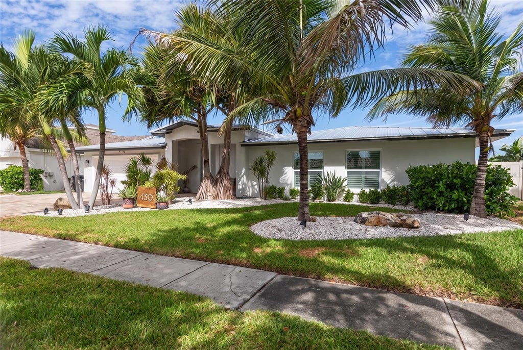 Photo of 430 Palm Island SE, Clearwater Beach, FL 33767 (MLS # TB8552952)