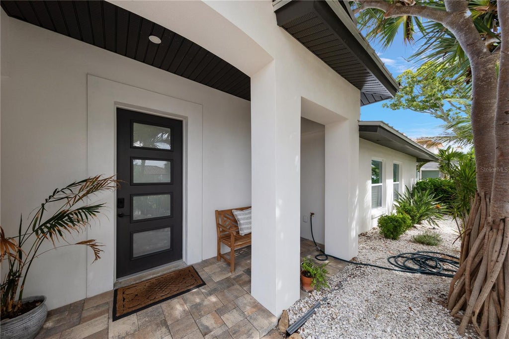 Photo of 430 Palm Island SE, Clearwater Beach, FL 33767 (MLS # TB8552952)