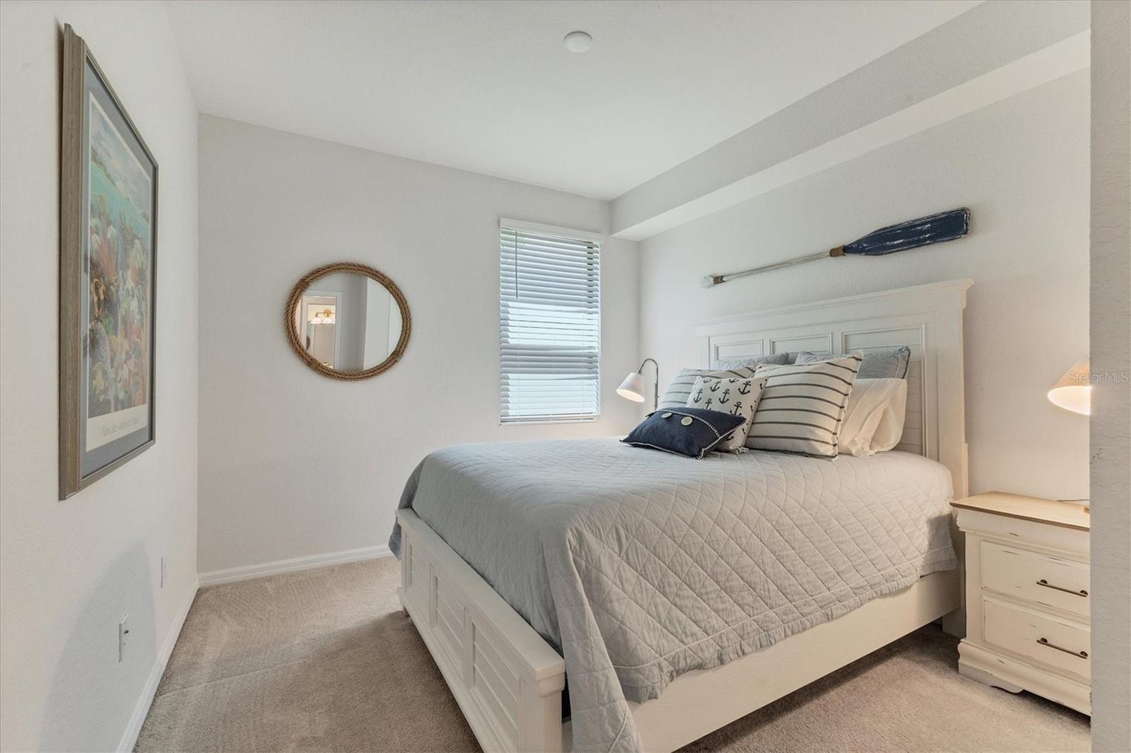 LAKEWOOD NATIONAL COACH HOMES III - Residential Lease