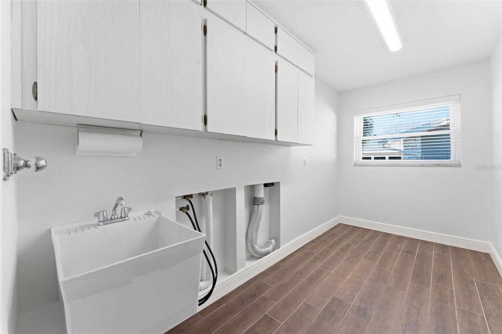 CLUBHOUSE ESTATES OF COUNTRYSIDE - Residential