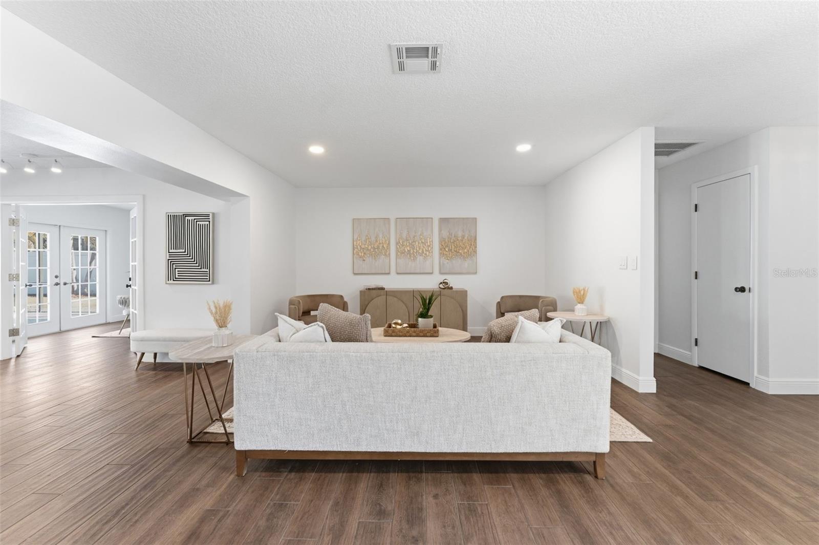 CLUBHOUSE ESTATES OF COUNTRYSIDE - Residential