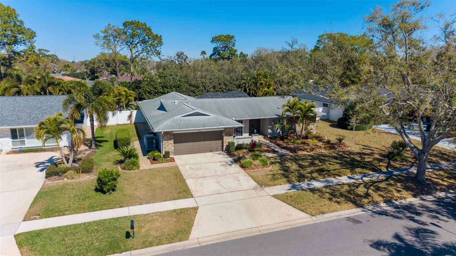 CLUBHOUSE ESTATES OF COUNTRYSIDE - Residential