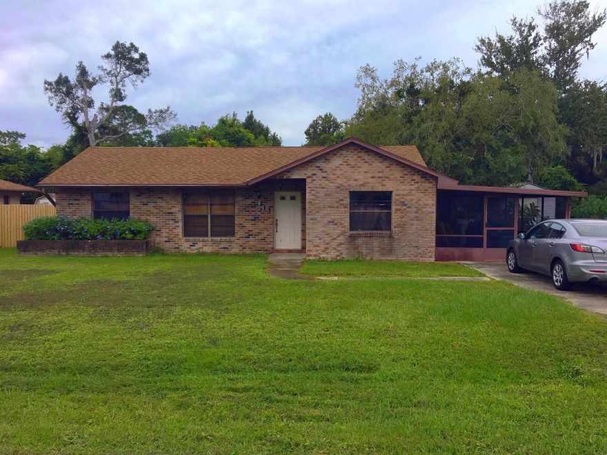 Come see this 3 Bedroom 2 bath home located in a very quaint neighborhood ,centrally located to the Beach, River, Schools and 10 minutes from I-95. Needs a little TLC but not much. Great investment home, Wont last long. ;Water: City