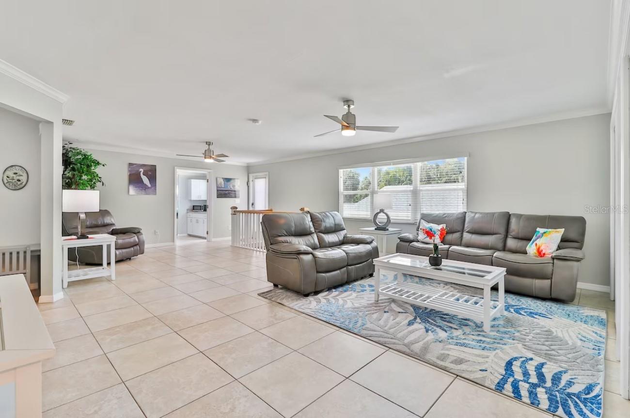 ANNA MARIA BEACH - Residential