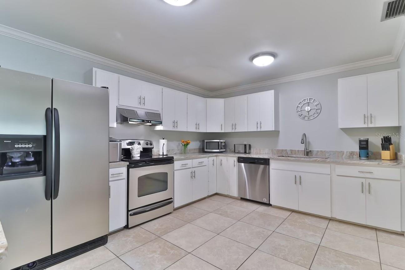 ANNA MARIA BEACH - Residential